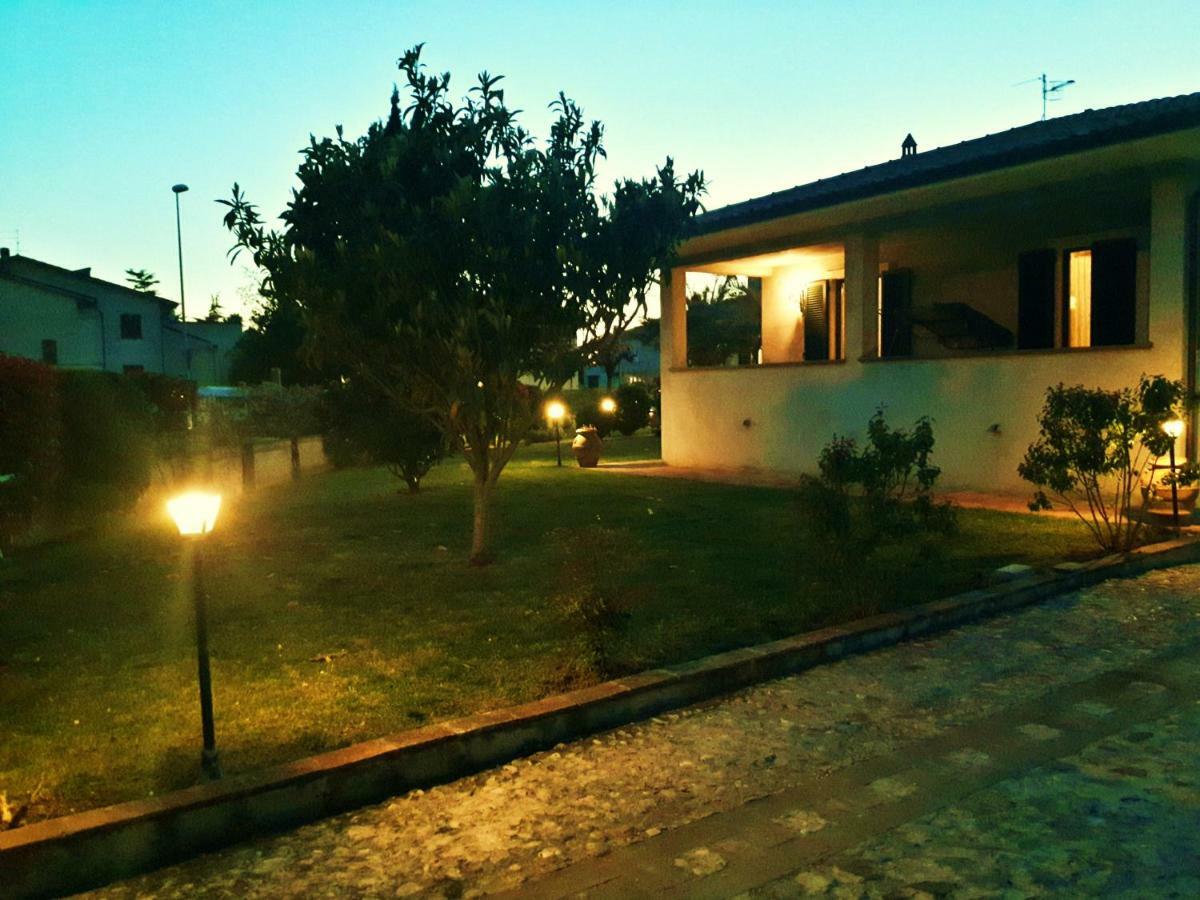 Elisa House Acomodação com café da manhã Foligno Exterior foto